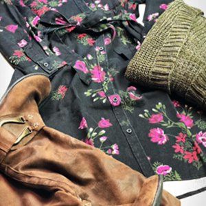 NWT Agnes & Dora Winter WildFlower Shirt Dress